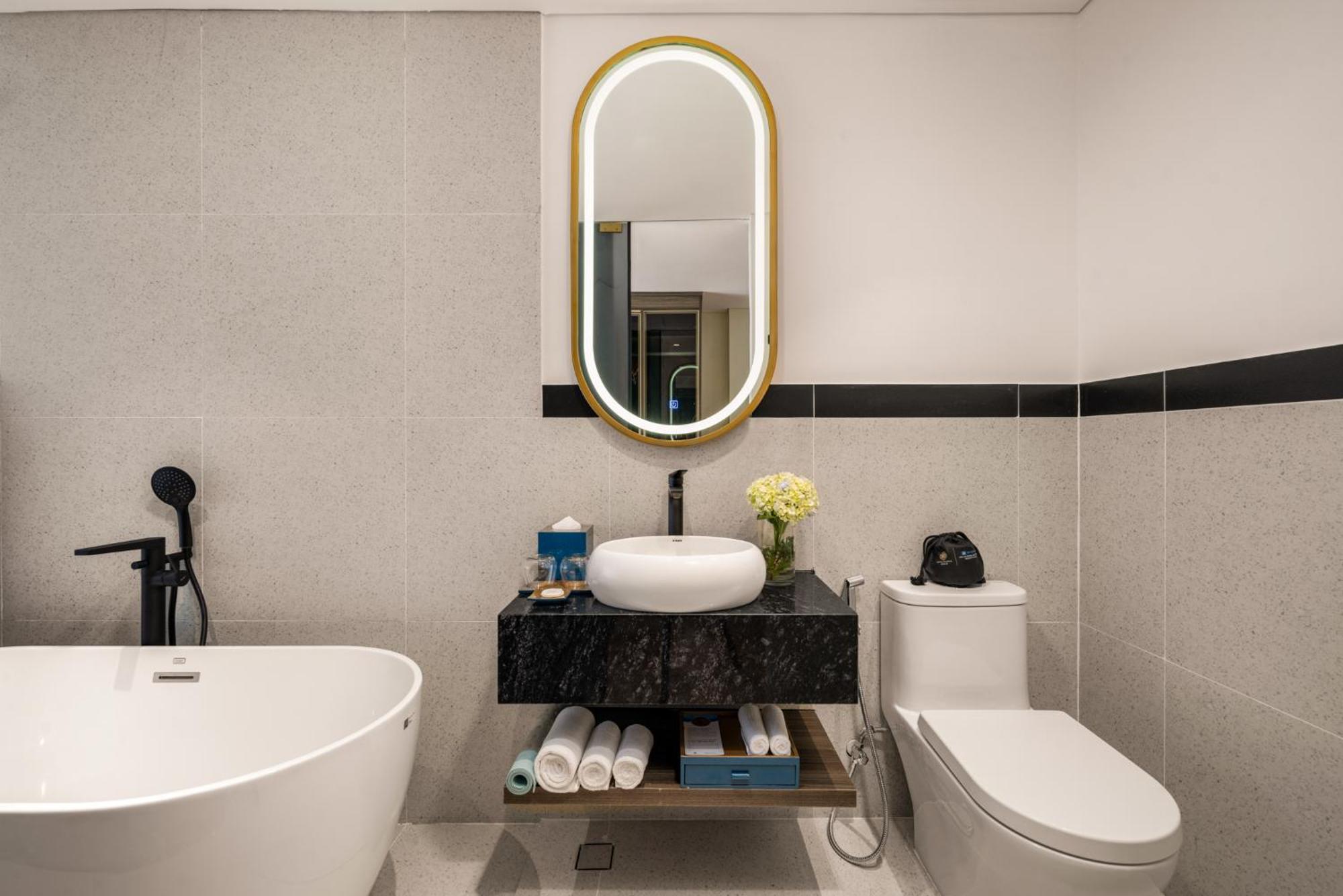 Wyndham Hoi An Royal Beachfront Resort & Villas 外观 照片